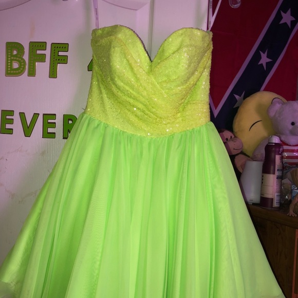 To small. - Picture 4 of 4